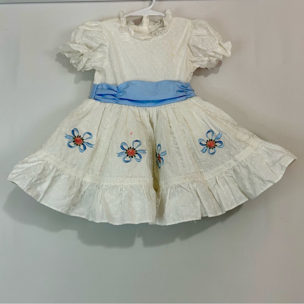 Only Little Once Toddler Girls Swiss Dot Flower Bow Dress White Size 2 FLAW Cute